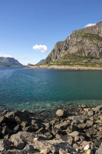 Norveç'te Lofoten, henningsvaer