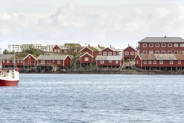Reine na ilha Lofoten, na Noruega — Fotografia de Stock