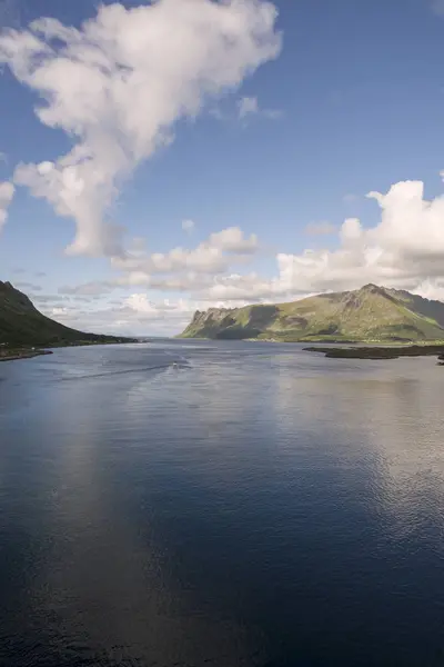 Panoramatický pohled na Svolvaer Lofoty — Stock fotografie