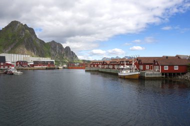 panoramik deniz kenarı ve Adaları'nda Svolvaer, Norveç'te Lofoten