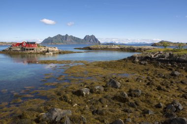 panoramik deniz kenarı ve Adaları'nda Svolvaer, Norveç'te Lofoten