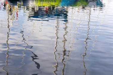 liman ve Lofoten Norveç'te Tromso yansıması