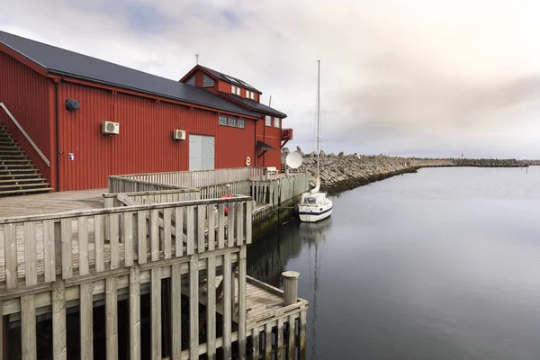 Casa Rossa Andenes All Inizio Del Percorso Turistico Nazionale Andya — Foto Stock