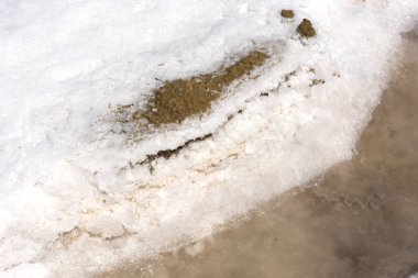 İtalya, Sicilya bölgesindeki Trapani, saltworks tuz toplama
