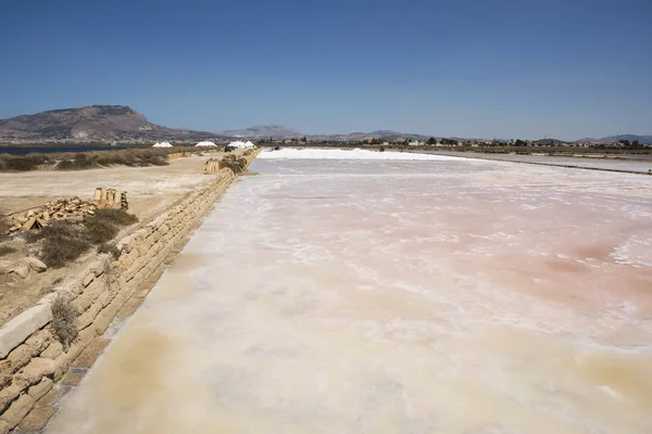 Raccolta Del Sale Presso Saline Trapani Sicilia — Foto Stock