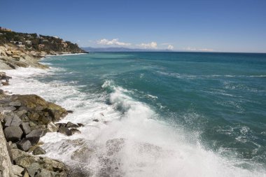 Liguria Varazze sahil üzerinde deniz manzarası