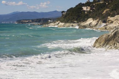 Liguria Varazze sahil üzerinde deniz manzarası