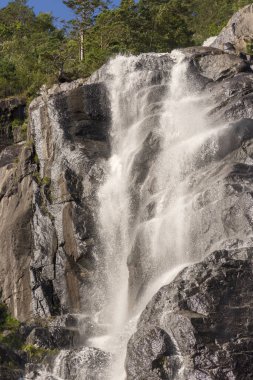 Lysefjord Şelalesi Norveç 'in Stavanger kentindeki Lysefjord' dan