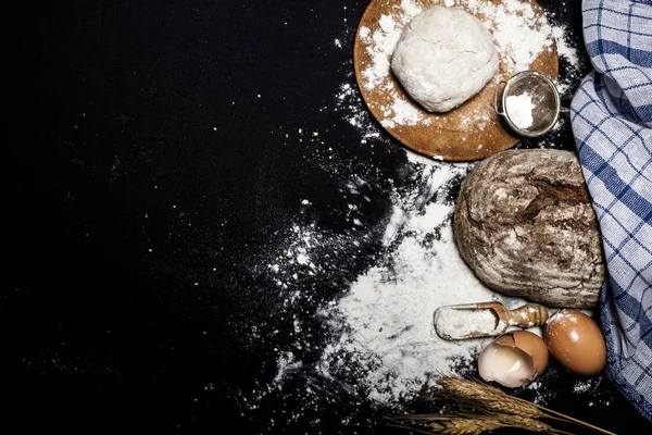 Ingredientes y utensilios para la preparación de productos de panadería — Foto de Stock