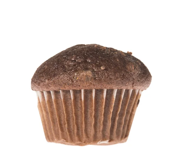 Fresco delizioso muffin cioccolato isolato su sfondo bianco — Foto Stock