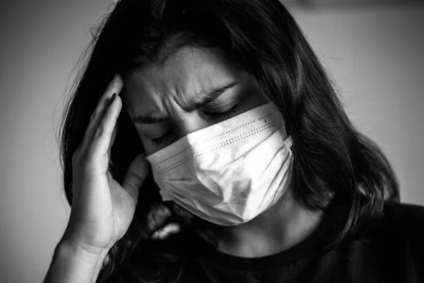 Portrait Young Woman Wearing Medical Sterile Mask Having Strong Painful — Stock Photo, Image