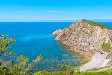 Asturias, Cudillero, İspanya 'da Playa del Silencio' nun güzel plajı.