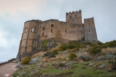 Orta Çağ Loarre Şatosu (Castillo de Loarre) Huesca ili, Aragon, İspanya