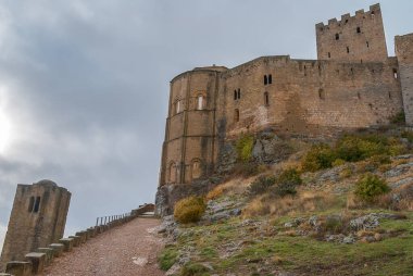 Orta Çağ Loarre Şatosu (Castillo de Loarre) Huesca ili, Aragon, İspanya