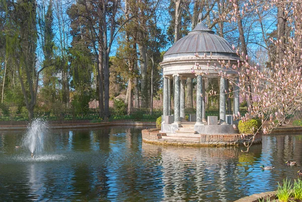 Estanque Chinescos Gardens Prince Jardines Del Principe Aranjuez Madrid Spain Stock Photo