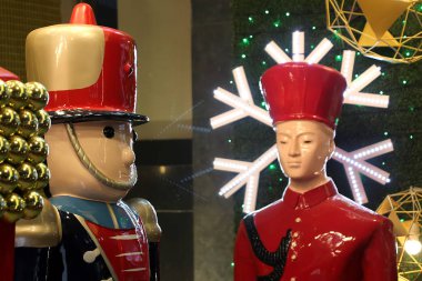 Kamboçya 'nın başkentinde Noel tatili, iki asker 17