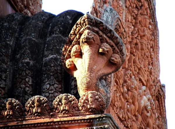 Růžový Buddhistický Chrám Phnom Reap Klášter Zeď Kambodža — Stock fotografie