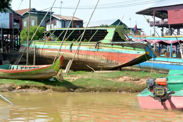 Repair Wooden Boat Hull Fishing Village Siem Reap Cambodia — Stock Photo, Image