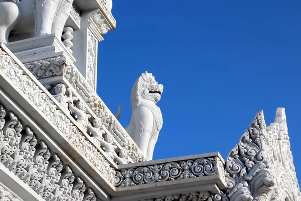 9 As estupas contêm as relíquias de Buda Gautama — Fotografia de Stock