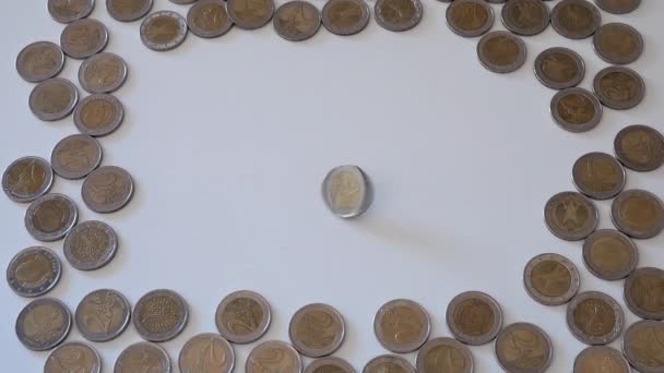 Dois Aviões Com Uma Moldura Feita Com Duas Moedas Euro — Vídeo de Stock