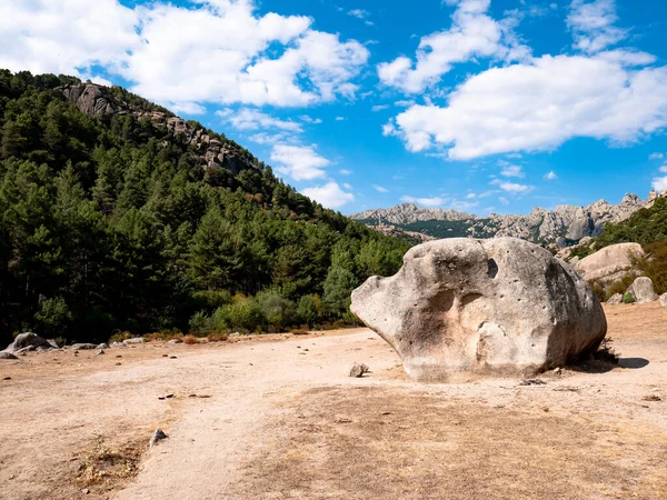 Piedra Gigante Forma Cerdo Gigante Llamado Cerdito Pedriza Dentro Del —  Fotos de Stock