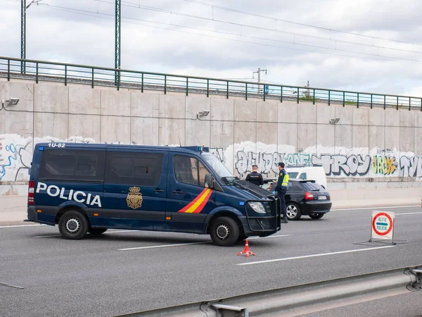 Madrid España 2020 Policía Detiene Vehículo Durante Chequeo Policial Salida — Foto de Stock