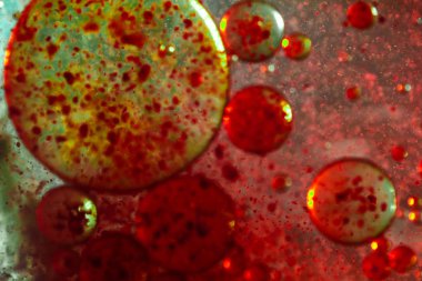 Kırmızı koronavirüs mikroskobu, bakteri, hastalık, mikroorganizmalar. Kopyalama alanını kapat