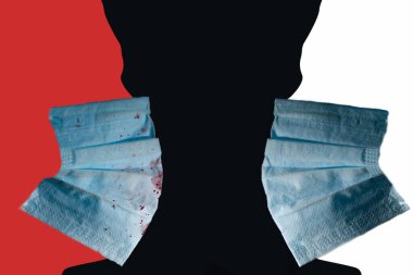 Koronavirüs konsepti sağlıklı ve siyah arkaplan fotokopi alanındaki adamı vurdu. Kapat.