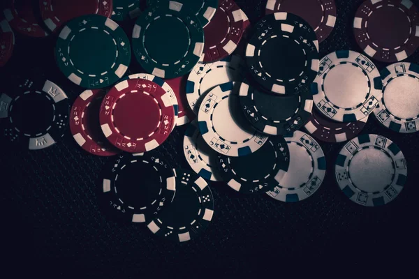 Panci besar keripik Poker di aula perjudian — Stok Foto