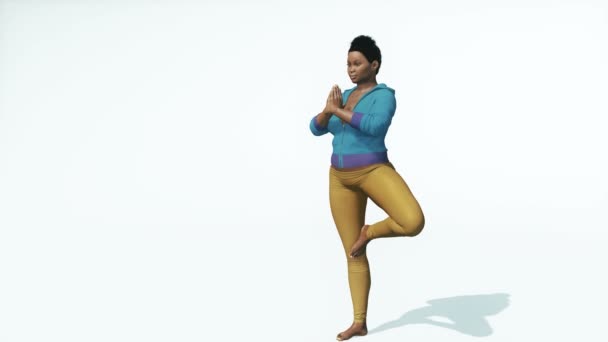 Genç curvy Afrikalı kadın ağacında poz yoga beyaz arka planda 4k — Stok video