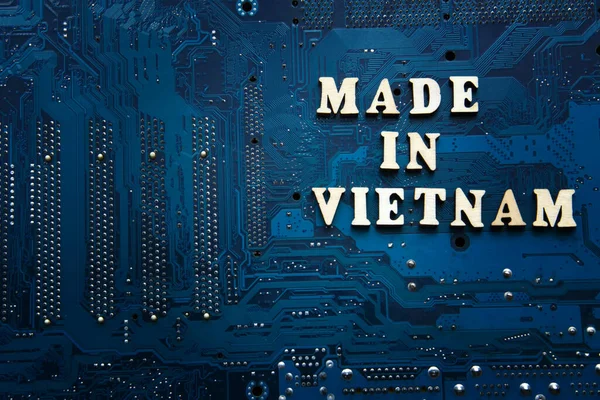 Texto Hecho Vietnam Una Placa Circuito Impreso Electrónico Azul Vietnam —  Fotos de Stock