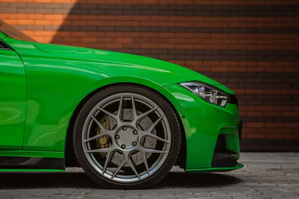 Wheel of BMW — Stock Photo, Image