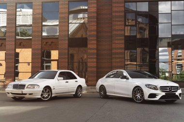 Mercedes W124 Moskova 'da