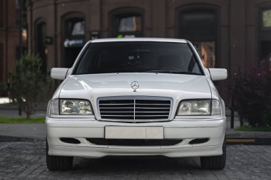 Mercedes W124 Moskova 'da