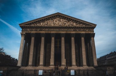 Gün doğumunda Paris 'in güzel manzarası