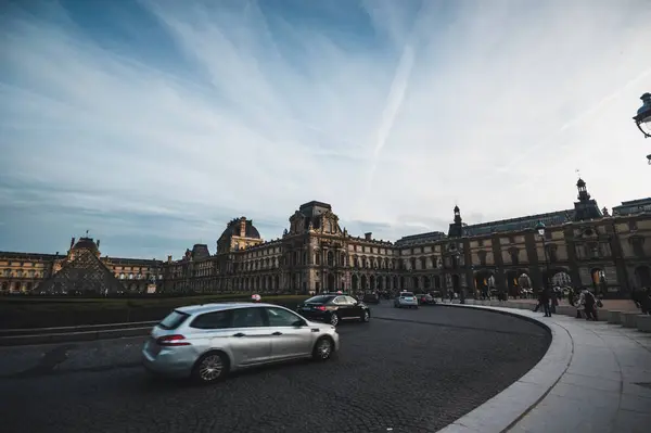 日の出を眺めながらパリの素晴らしい景色 — ストック写真