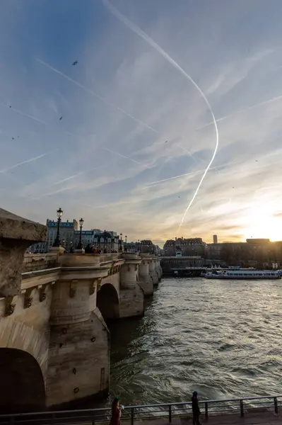 Nice views of Paris in perspective at sunset — Stock Photo, Image