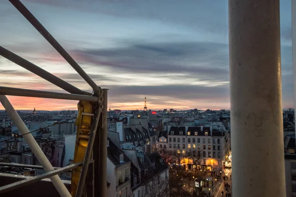 Gün batımında Paris 'in güzel manzarası