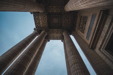 Gün batımında Paris 'in güzel manzarası