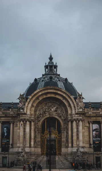 Mooi uitzicht op Parijs en de straten — Stockfoto