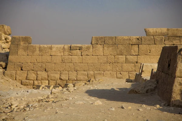 Pirámide Egipcia Ruinas Piedras Misterio Construido —  Fotos de Stock