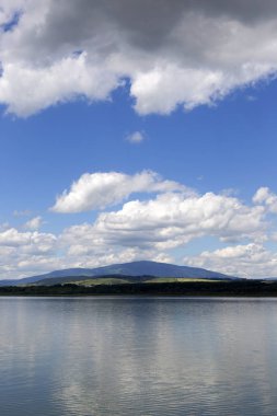 Oravas Barajı arasında dağlar, Slovakya