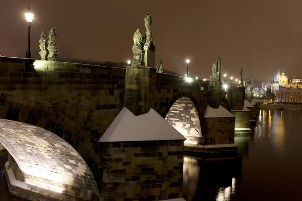 Noite nevoeiro nevoeiro Praga City, República Checa — Fotografia de Stock