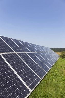 Çayır çiçekli yaz Solar Power Station 
