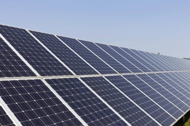 Çayır çiçekli yaz Solar Power Station 