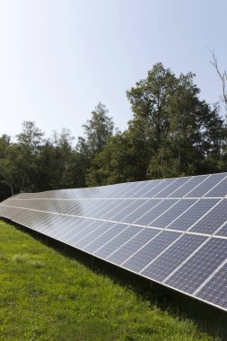 Çayır çiçekli yaz Solar Power Station 