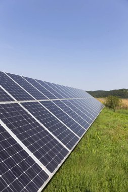 Solar Power Station yaz çayır 