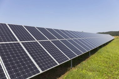 Solar Power Station yaz çayır 