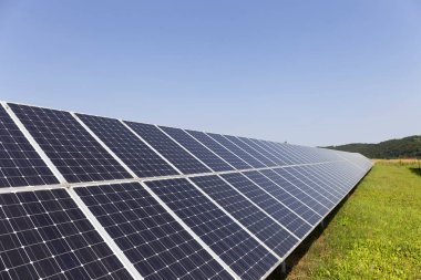 Solar Power Station yaz çayır 