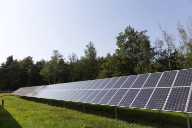Solar Power Station yaz çayır 